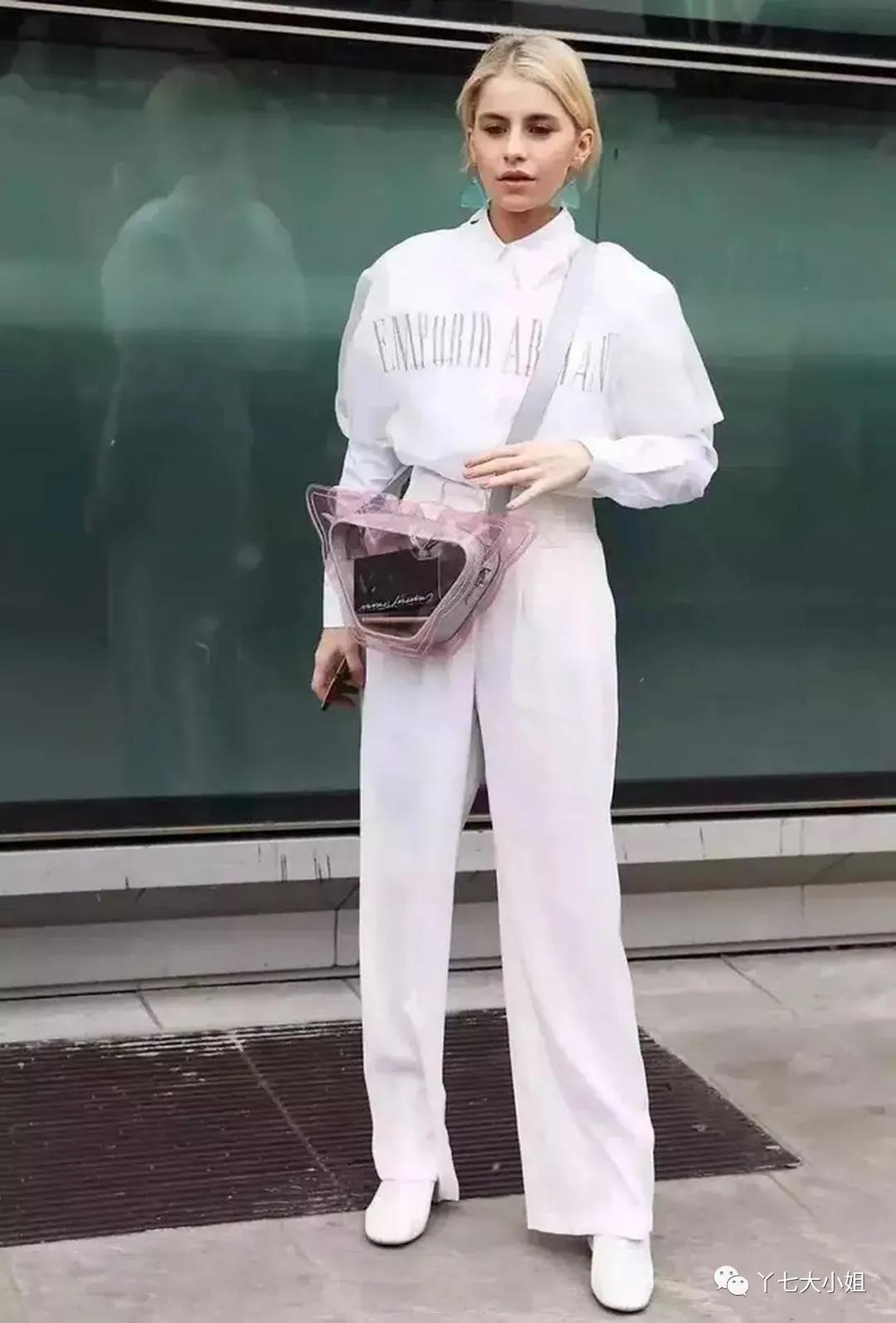 夏季衬衫和t恤叠穿方法,学t恤叠穿混搭法