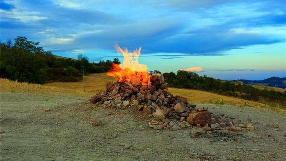 重庆地火村燃烧60年不熄灭,重庆地上冒火的村庄