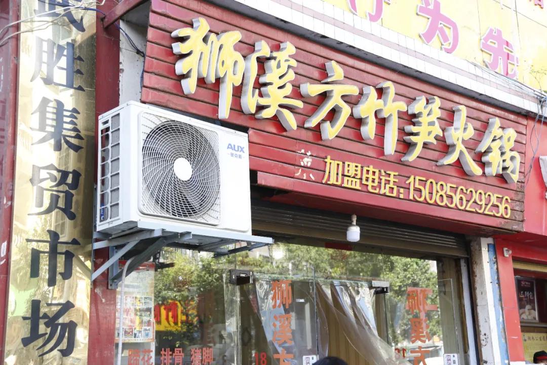 浠婃棩缇庨鎺ㄨ崘閲嶅簡灞辨按婧舵礊鐏攨,澶у▌灞辨柟绔圭瑡鐏攨