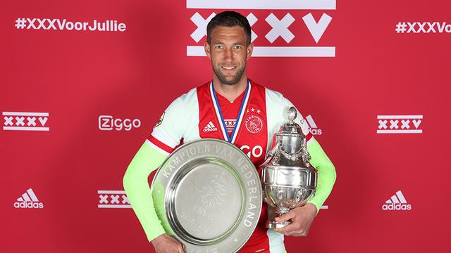 38岁老足球队员,38岁老将布冯