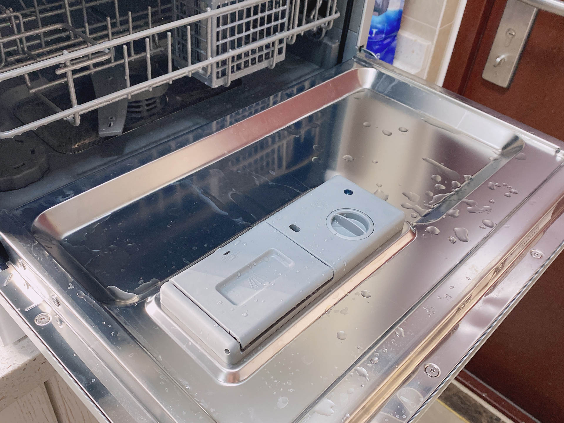 小户型窄台面嵌入式超薄洗碗机,慧曼c2小型台面洗碗机