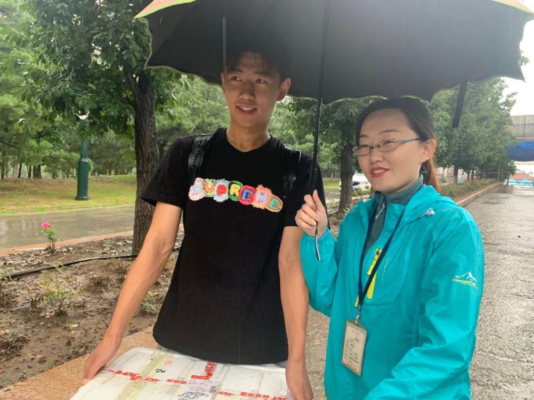 绿岛“背影”|这些瞬间,因为有你而更温暖难忘!