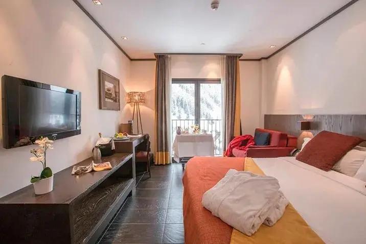 c罗马德里开的酒店,c罗在他的老家开的哪个酒店