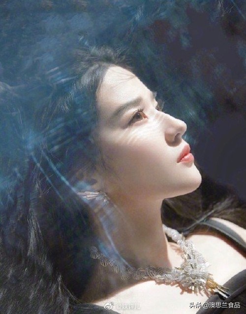 侧脸比正脸好看是什么面相,侧脸比正脸好看是什么脸型