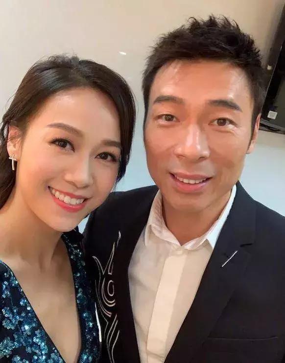 冯提莫碾压沈月?夏夏嫌自己胸大?周震南最丑男团?黄心颖出国?