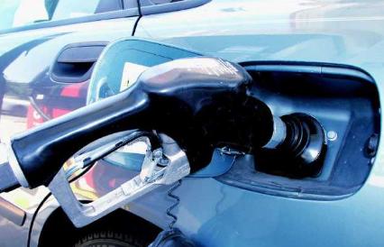 汽车车灯不是很亮怎么处理,汽车车灯不亮应该怎么清理