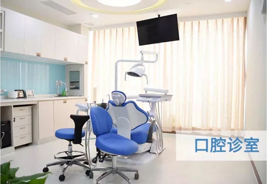 让你笑出自信的不止益达！仅39.9元抢成都华品口腔保健洁牙套餐！