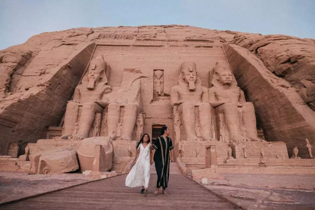 情侣离职旅行国家,情侣辞职骑摩托环游中国