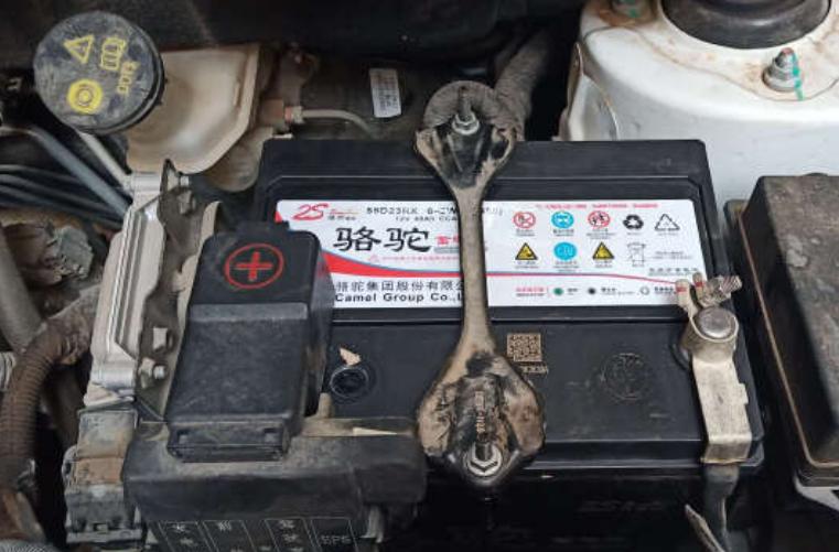大众骆驼换蓄电池,更换骆驼汽车蓄电池