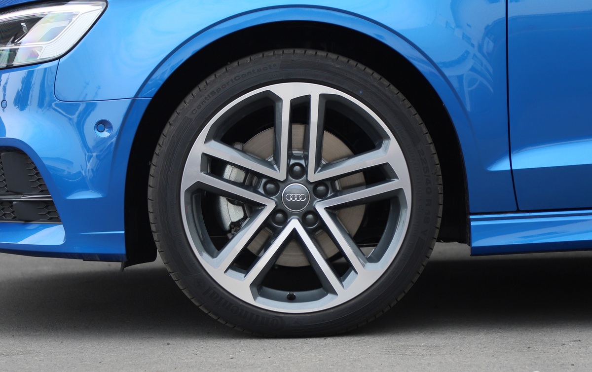 双门四座的顶级豪车,两百万舒适度最好的四座敞篷车