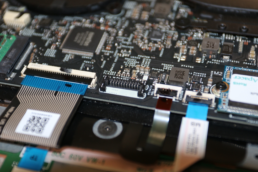 小米手机摔了一下不能开机怎么办,小米11摔了一下就开不开机了