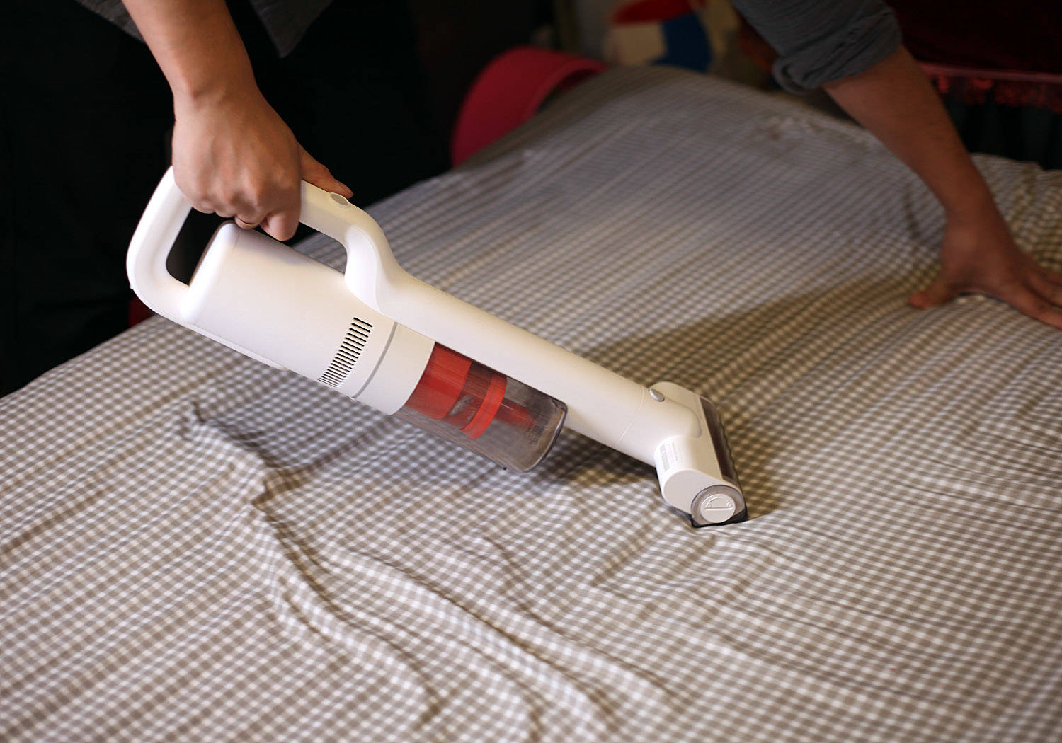 用过吸螨虫仪过后螨虫会爬出来吗,螨虫吸尘器吸出来粉尘放大2000倍