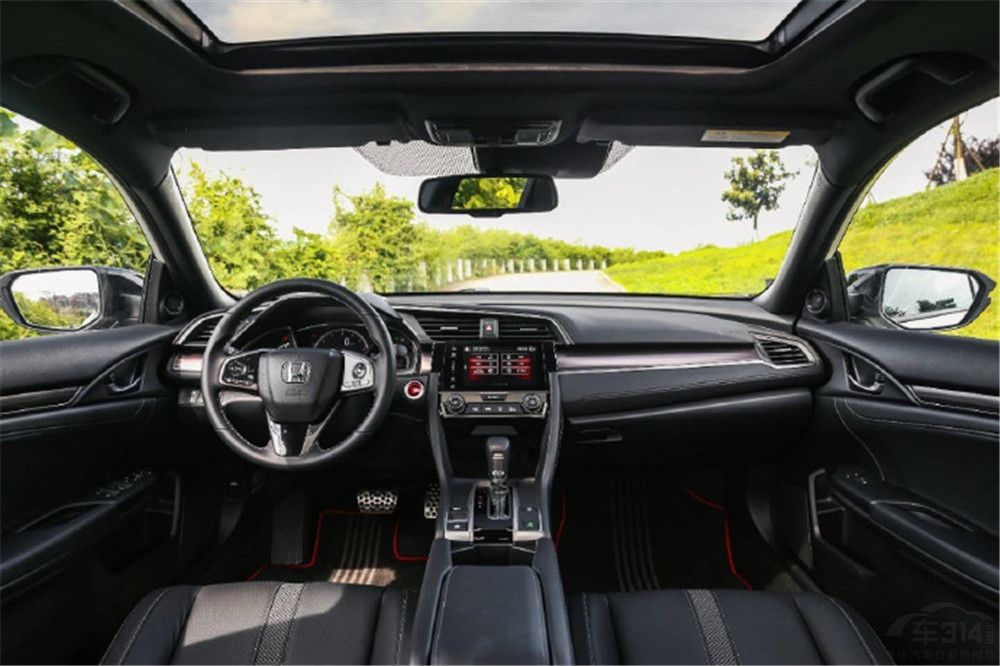 领克02hatchback和思域hatchback,两厢思域二手还是买新车好