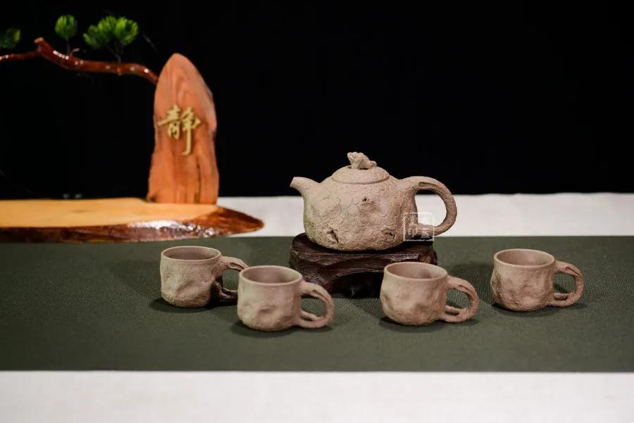 段泥壶包浆前后对比,青段泥料养出包浆