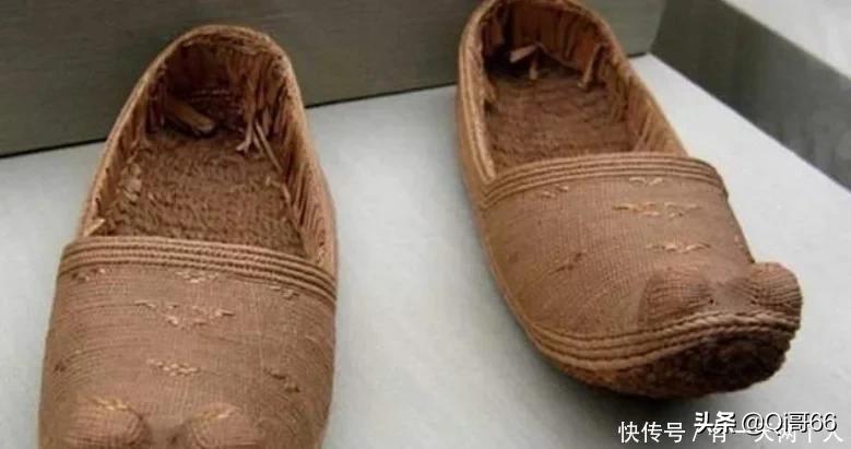 古人的鞋头为什么要翘起来,古人的鞋为什么前翘