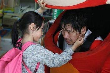 素媛案：他残忍毁掉八岁女孩一生，韩国60万群众上书讨伐