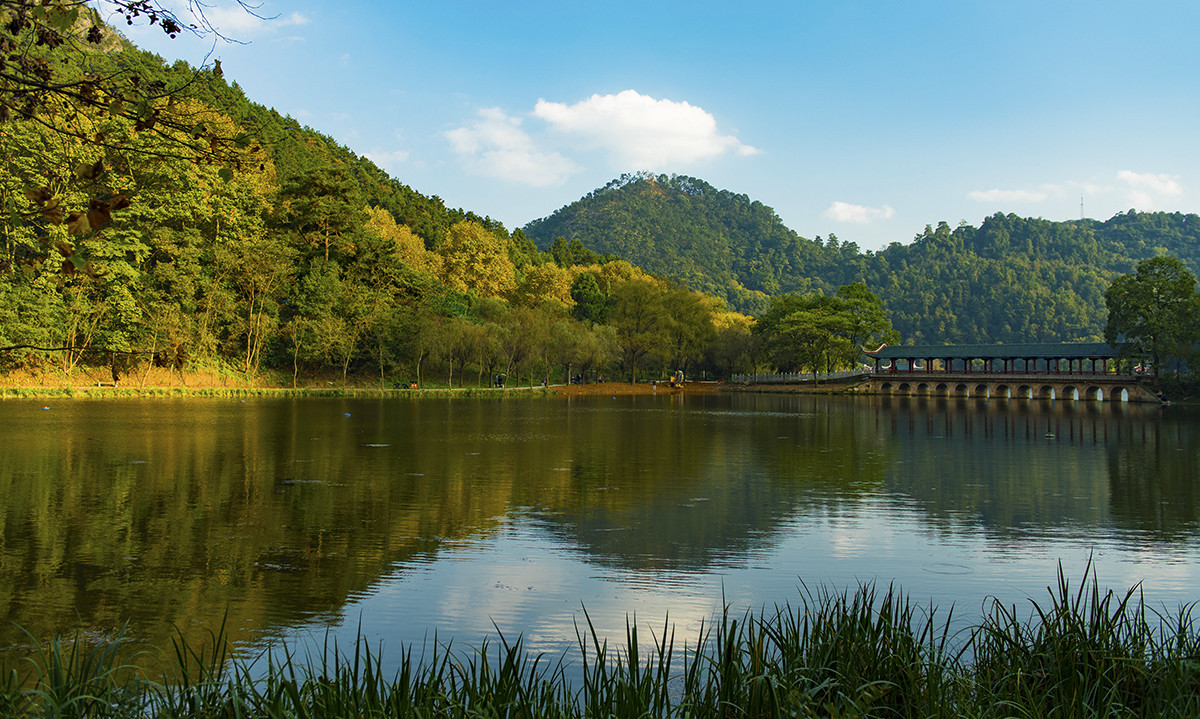 贵阳最新地铁时间表,贵阳地铁二号线全程坐车体验