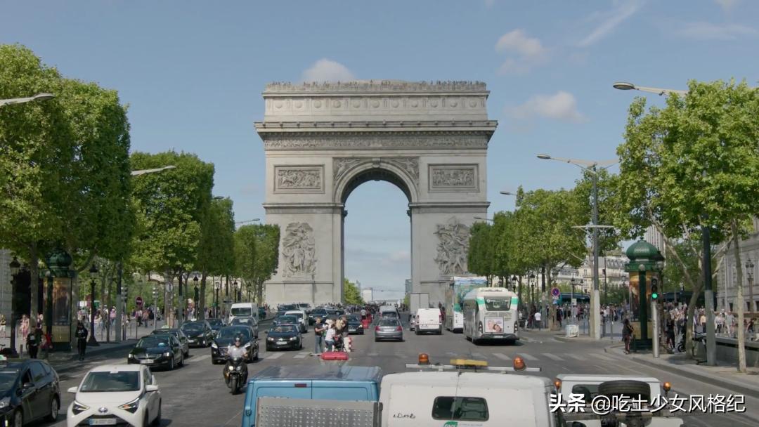 这部把贾玲送上热搜的美剧，让法国人吵翻了天