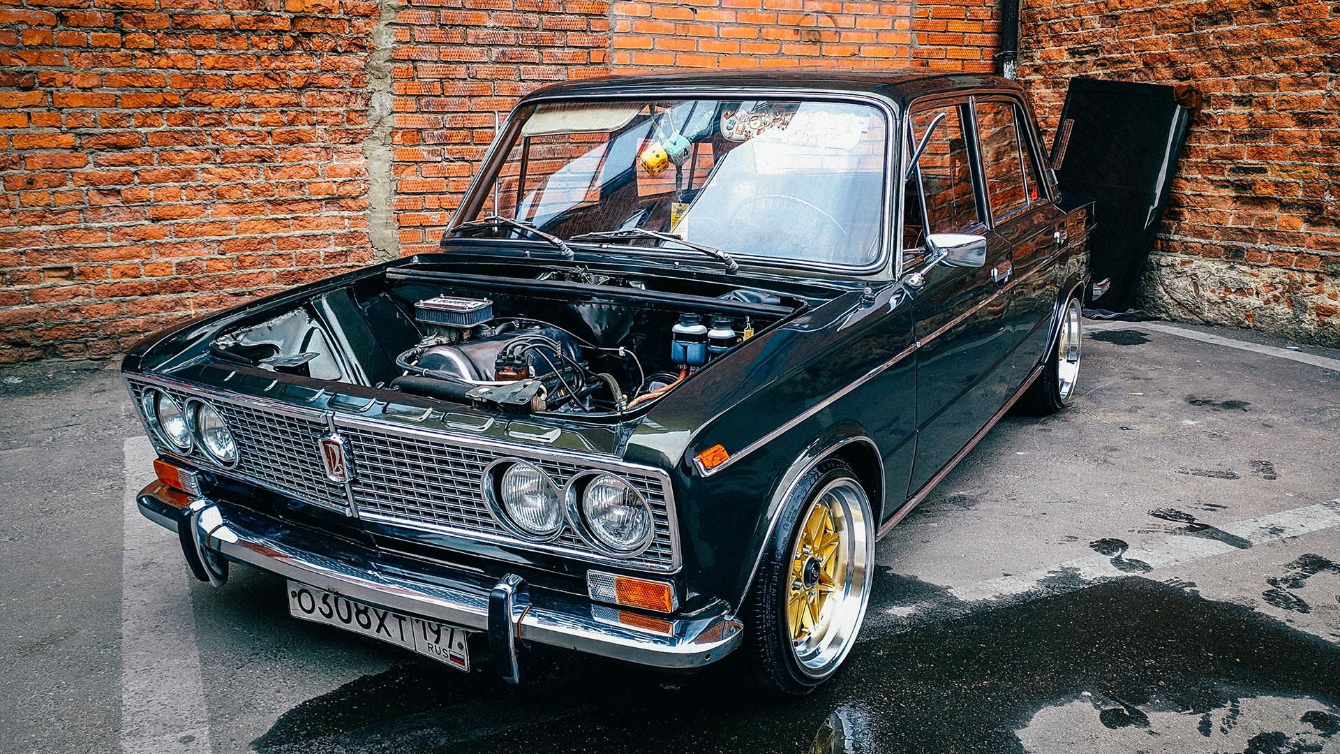 生锈的铁皮桶：“拉达”如何让俄罗斯人痴迷至今？