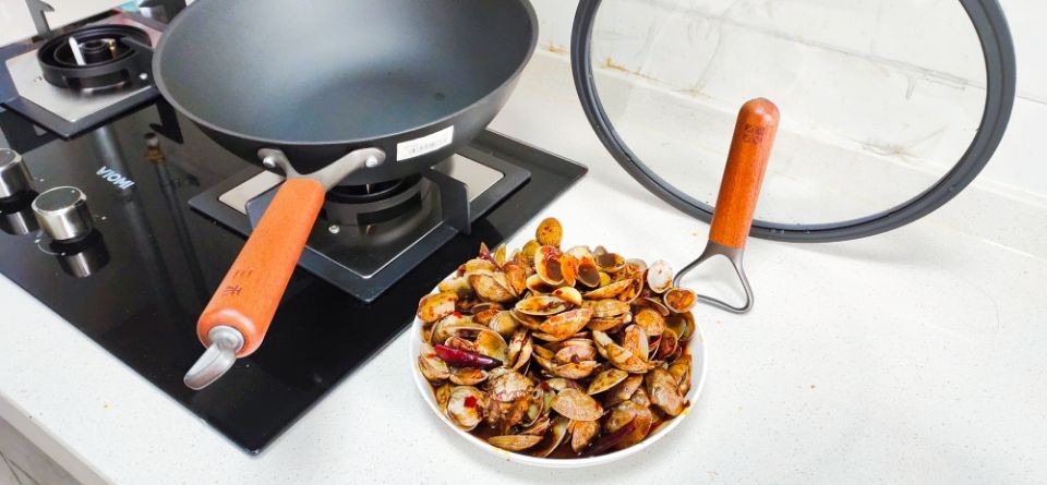 家用轻质无涂层铁锅,高纯零涂层铁锅