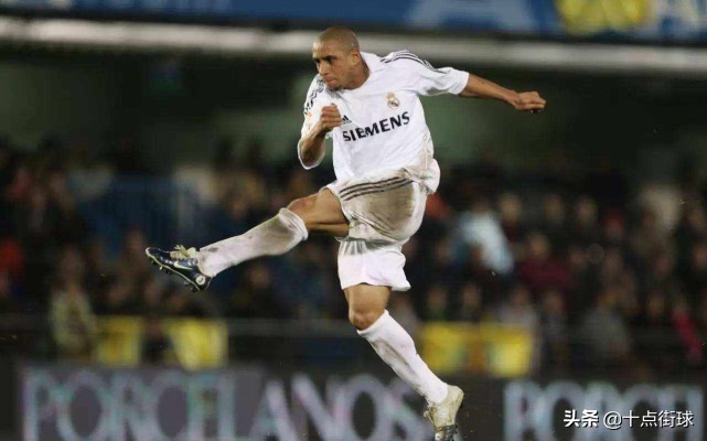 c罗卡洛斯的大腿,c罗的蝙蝠背怎么练的