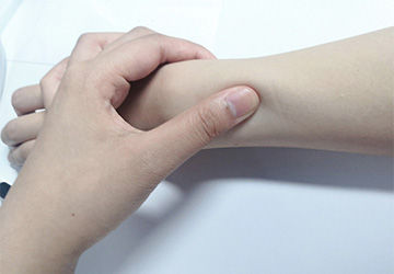 若有风骨藏于心岁月从不败美人,岁月从不败美人完整句是什么意思