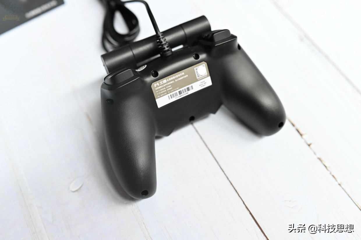 北通蝙蝠4游戏手柄上手体验,北通蝙蝠4手柄