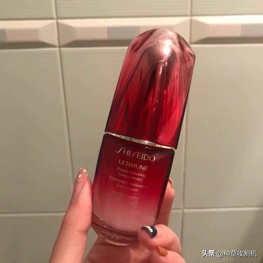 「年终大盘点」拯救肌肤的十二款神仙精华，你最爱哪款？