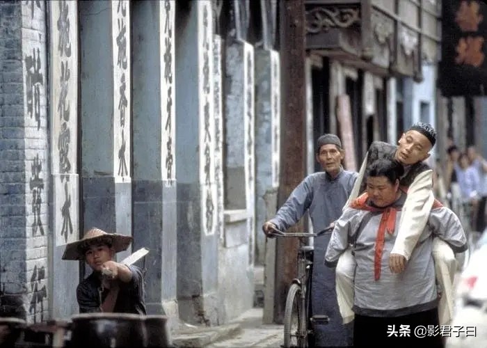 活着影评观后感3000字,电影活着影评手写