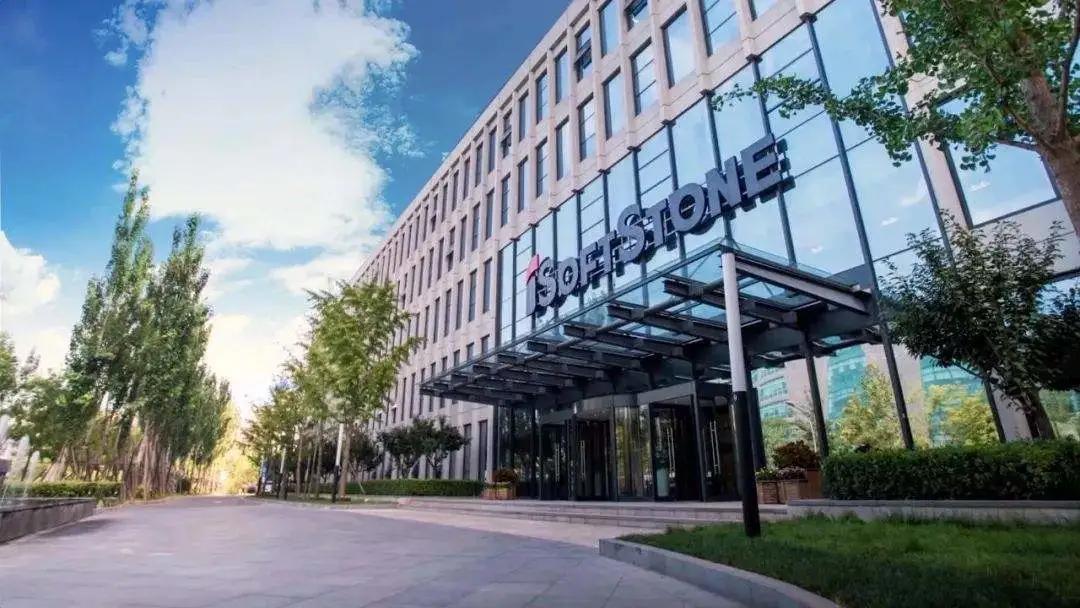 横看成岭侧成峰,横看成岭侧成峰是谁写的