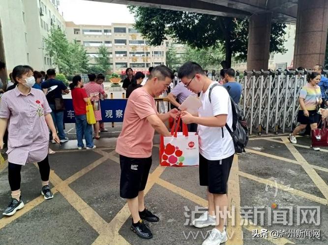 高考大捷旗开得胜,2022高考加油金榜题名旗开得胜