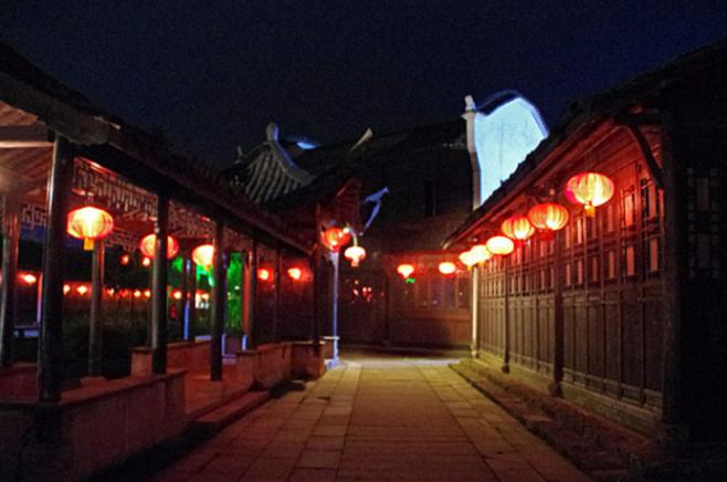 精美红灯笼,跟宝贝们一起做起来,还能学到很多新知识