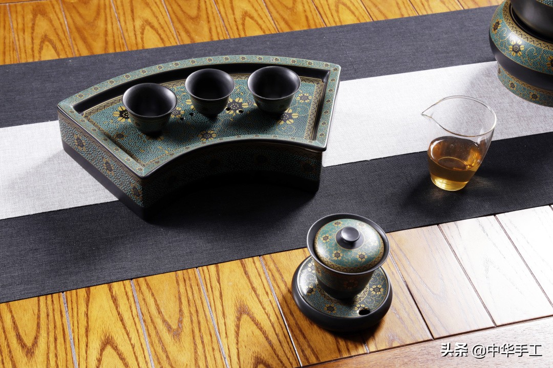 茶盘喝茶的正确方法,喝茶怎样选茶盘