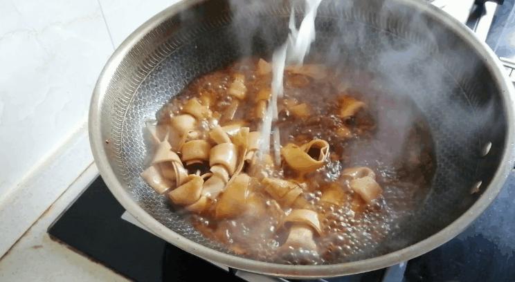 水煮椒麻鸡最正宗的做法,水煮椒怎么炒才好吃