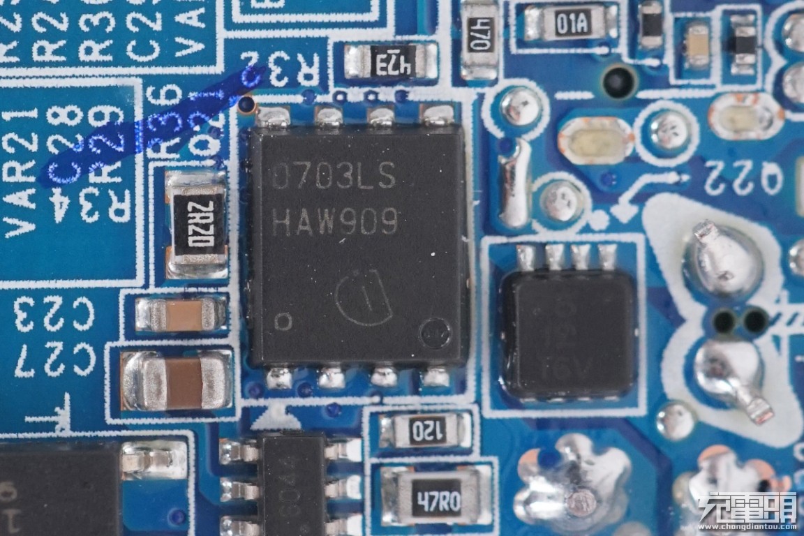 拆解三星s10+,拆解三星45瓦充电器