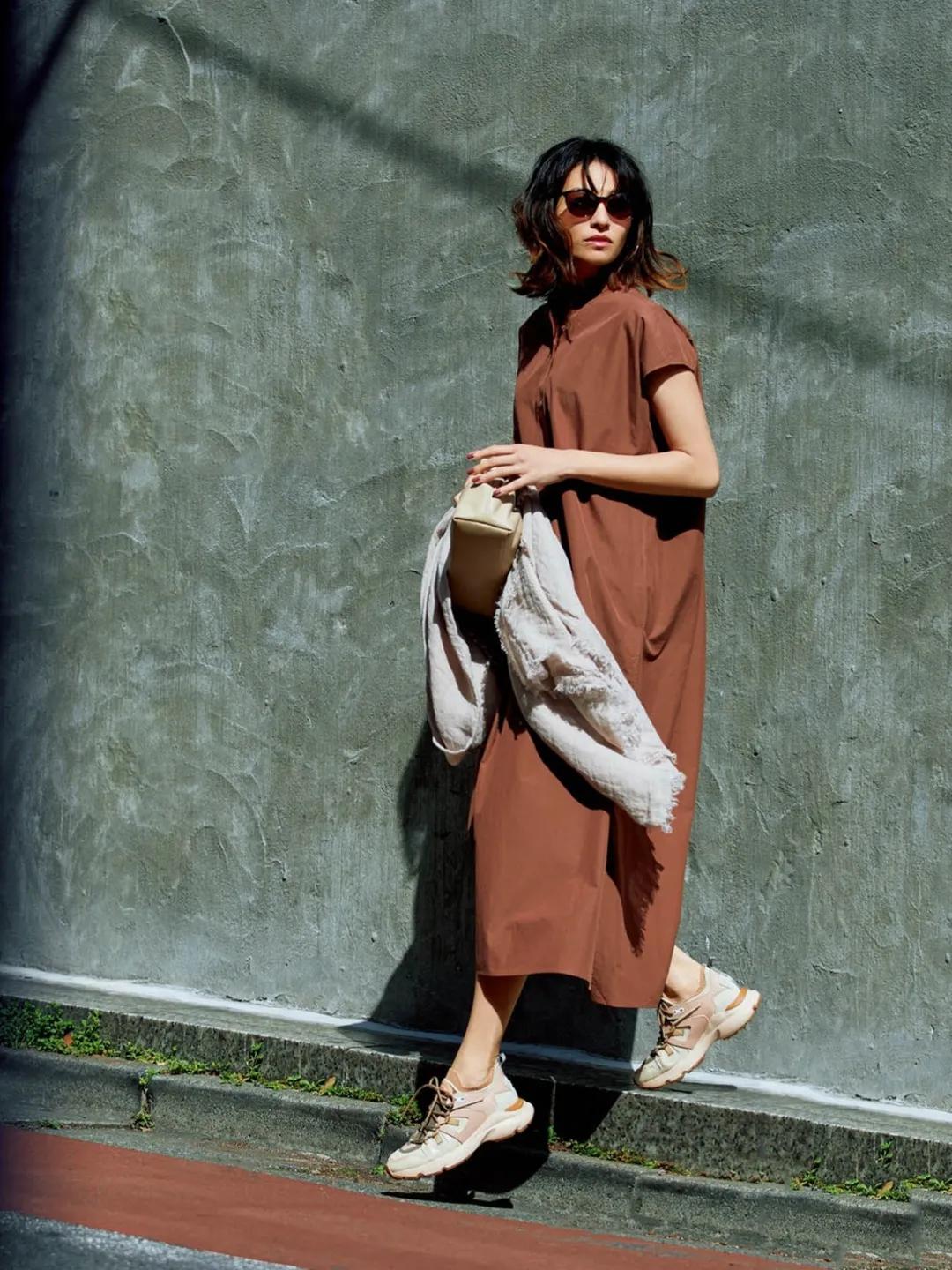 运动鞋女款穿搭技巧搭裙子,运动鞋穿搭女冬季搭配高级感