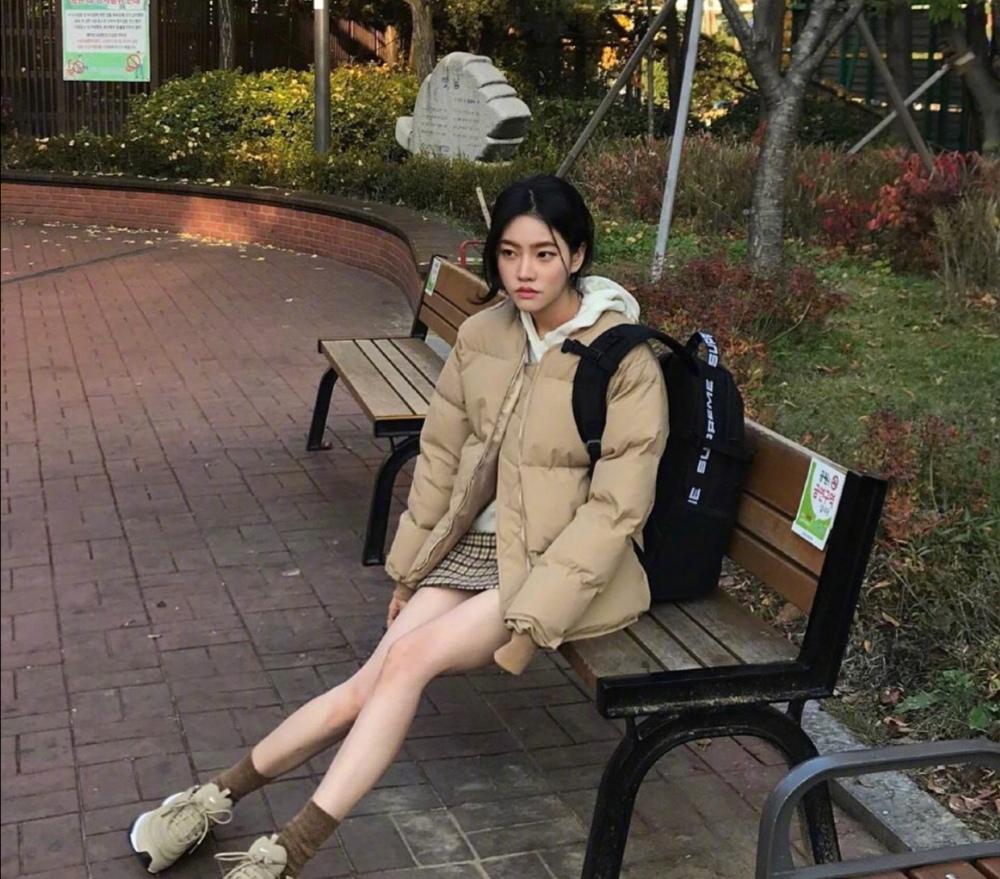 get一个小技巧秋冬穿的不再臃肿,冬天这么穿又甜又酷简直美翻