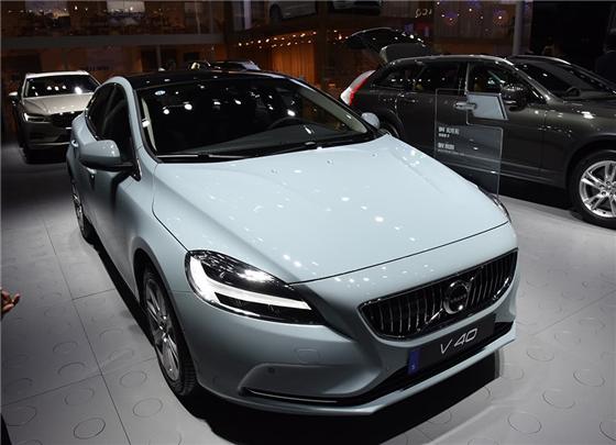 沃尔沃两厢车最新款,沃尔沃两厢最便宜的一款车