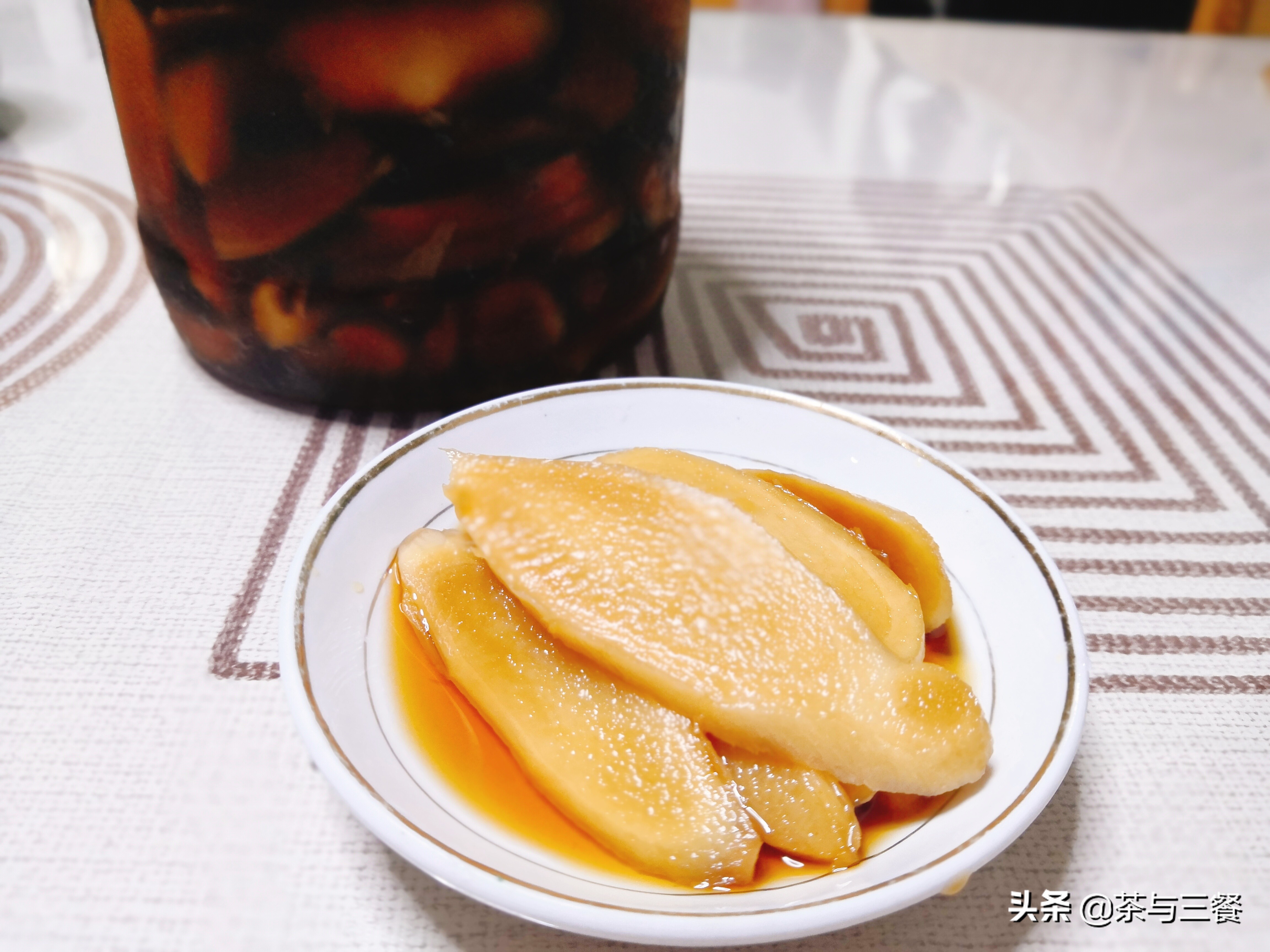 三伏天怎么泡子姜吃,三伏天生姜配什么吃好