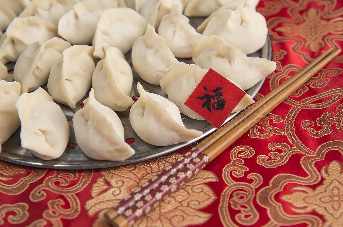 24节气中的冬至这天白日最短,今天冬至是一年中白昼最长的吗