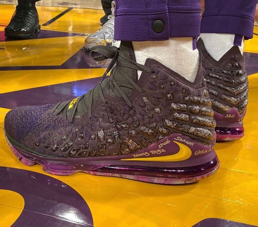 杜兰特最新上脚配色 (杜兰特上脚kd14欧文配色)