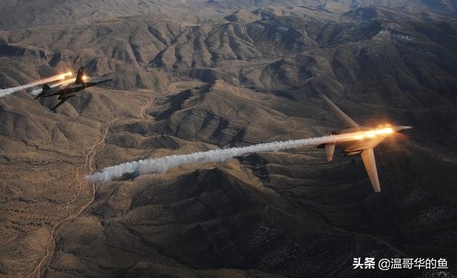 美国b-1b枪骑兵超音速战略轰炸机,b-1b战略轰炸机伊拉克战争