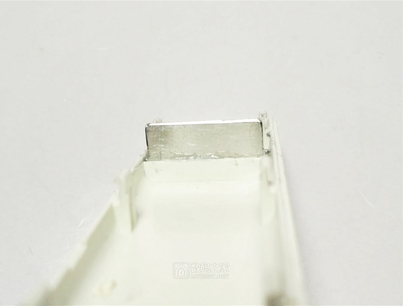 香水充电宝性能改进升级，扩展输出电流/改善散热，稳定输出5V2A