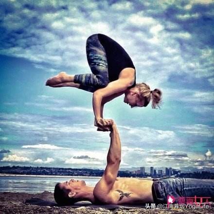 男人练瑜伽认真起来,瑜伽男性的魅力