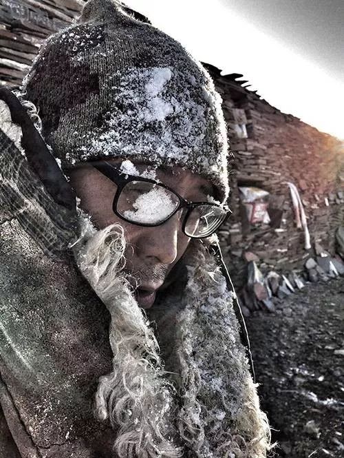 长得帅的人，事业都会成功！艺术家丁勇与他的冒险人生