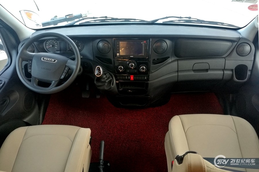 双逆变器+330W太阳能中通驰维6600售价46.98万元