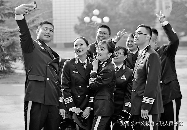 军队文职有编金饭碗,军队文职金饭碗