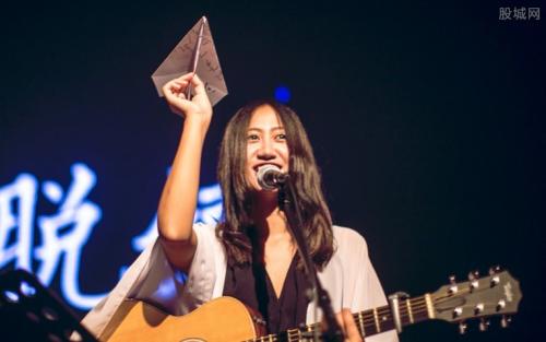 陈粒每一首歌后面的故事,陈粒第一首歌是什么