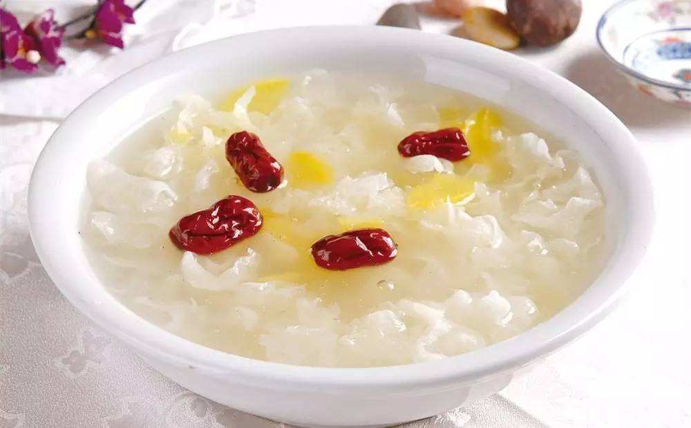 银耳燕窝粥怎么熬最好喝,银耳汤出胶最好的方法