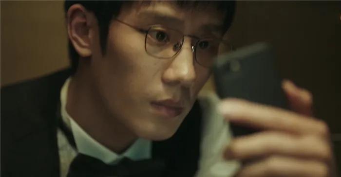 《扫黑风暴》太敢拍了！官方一张海报，暴露了贺芸是“内鬼”？